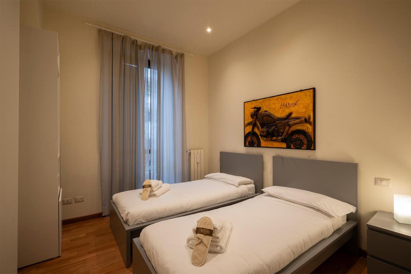 First Moon-Emme Loft Apartment มิลาน ภายนอก รูปภาพ
