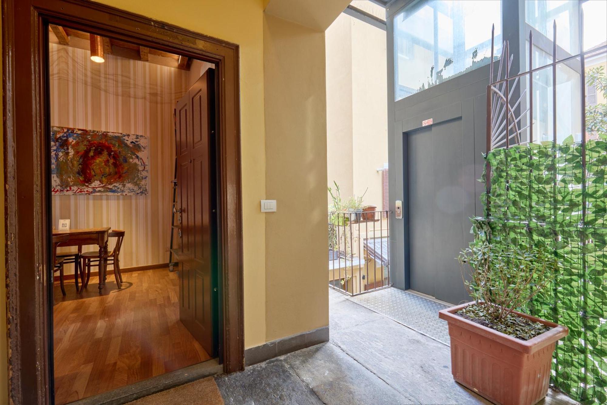 First Moon-Emme Loft Apartment มิลาน ภายนอก รูปภาพ
